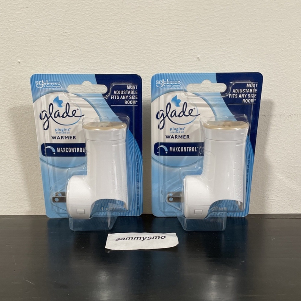 FREE!!  Glade Plugins Scented Oil Warmer - White, x2